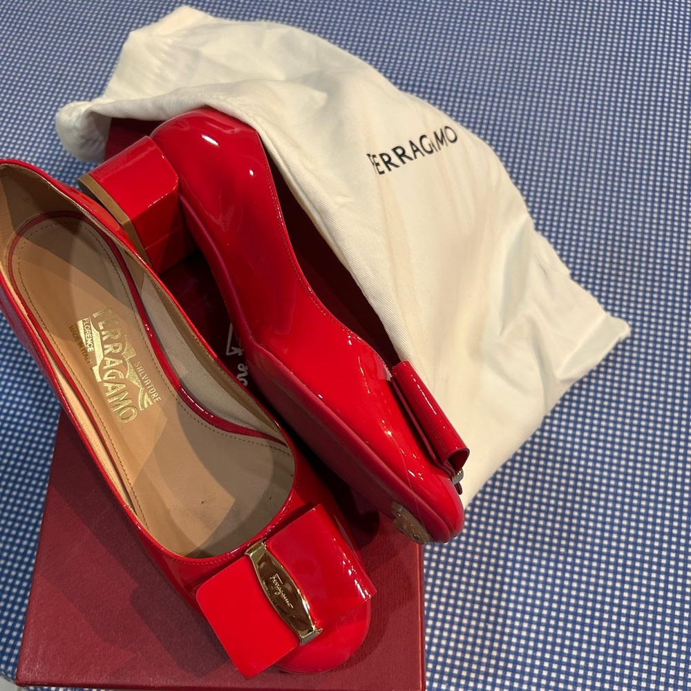 Salvatore Ferragamo Red Heels with Gold Accent
